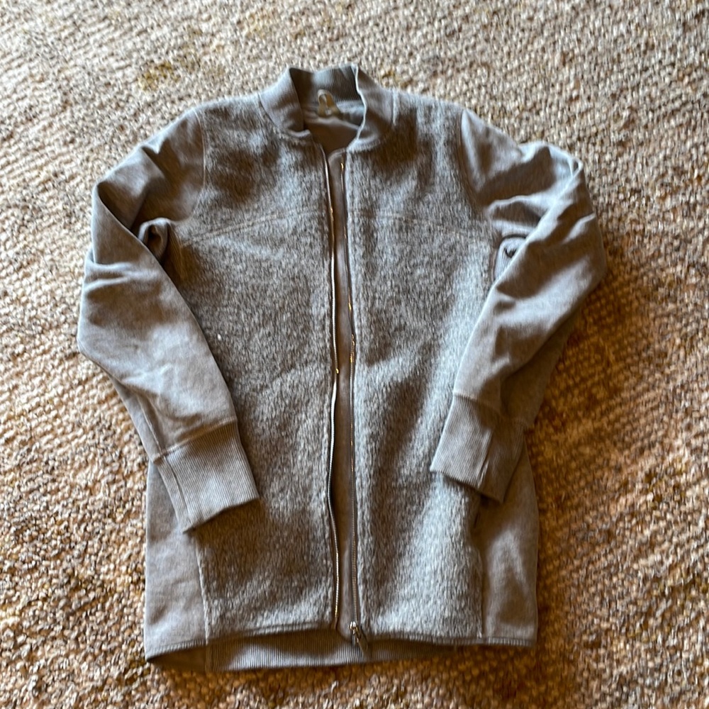 Lululemon Sherpa zip up jacket gray like new 4